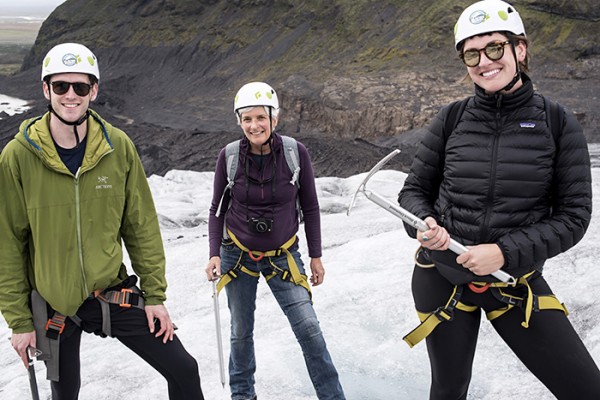 Beautiful beaches, green farms and fields and glaciers too! We spent half a day hiking on Fallijökull Glacier. Fallijökull is small part of a huge glacial system in Vatnajökull National Park, Southeast Iceland.